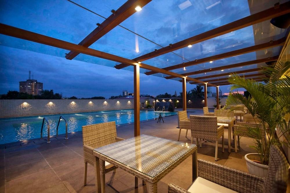 Hotel The The Grand Magrath Bangalore Exterior foto