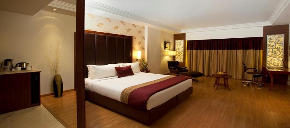 Hotel The The Grand Magrath Bangalore Exterior foto