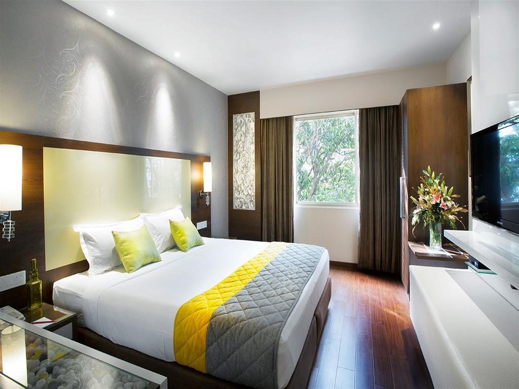 Hotel The The Grand Magrath Bangalore Exterior foto